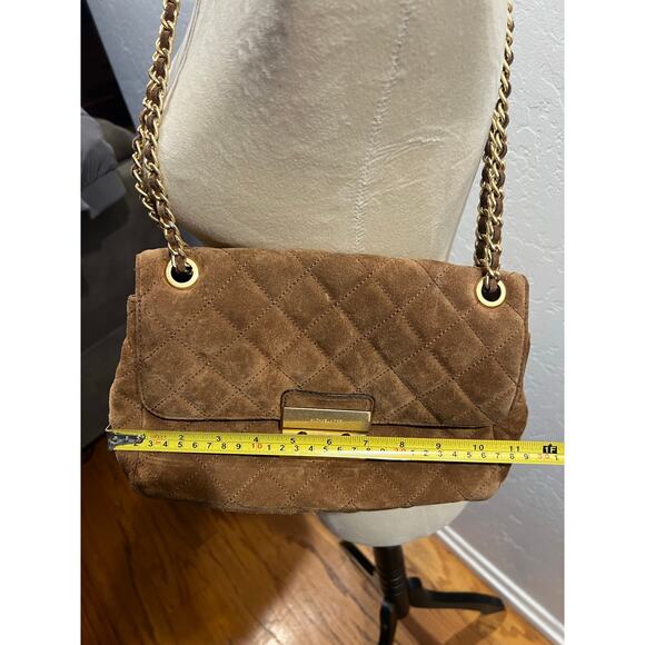 Michael Kors Quilted Suede Shoulder Bag with Gold Chain Strap Brown - Picture 5 of 13